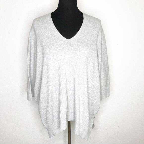 Cabi Watson light gray ribbed dolman sleeve knit sweater size Medium #5451 - Picture 2 of 14